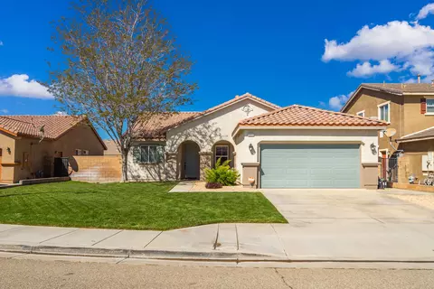 43519 Hampton St, Lancaster, CA 93536