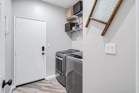 Other - 43519 Hampton St, Lancaster, CA 93536 photo 3 of 6