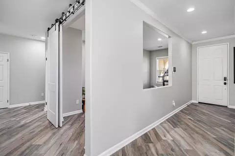 Entry Way - 43519 Hampton St, Lancaster, CA 93536 photo 1 of 1