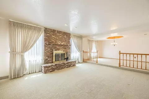 Living - 3851 Paula Ln, Lancaster, CA 93535 photo 4 of 4