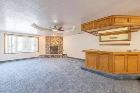 Living - 3851 Paula Ln, Lancaster, CA 93535 photo 1 of 4
