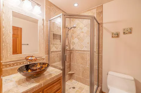 Bath - 3851 Paula Ln, Lancaster, CA 93535 photo 1 of 5