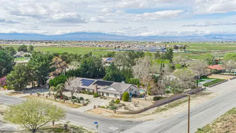 View/Area - 3851 Paula Ln, Lancaster, CA 93535 photo 5 of 10