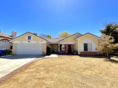 1524 Safari Ct W, Palmdale, CA 93551
