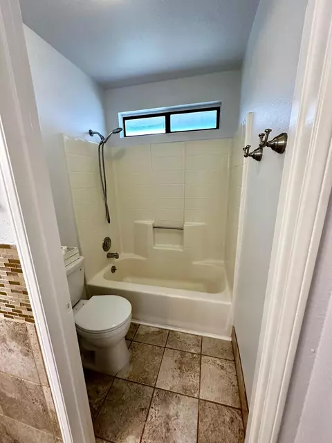Bath - 33649 Cattle Creek Rd, Acton, CA 93510 photo 7 of 7
