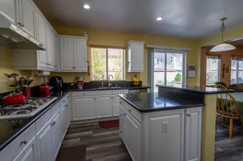 6035 Ryans Pl, Lancaster, CA 93536 photo 7
