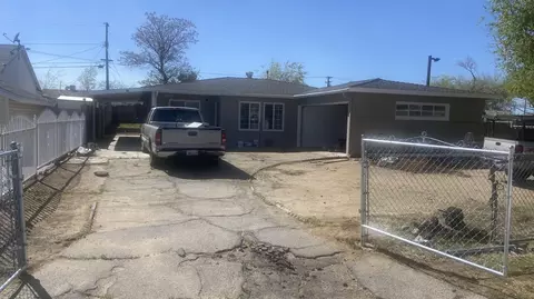 37877 Robina Ave, Palmdale, CA 93550