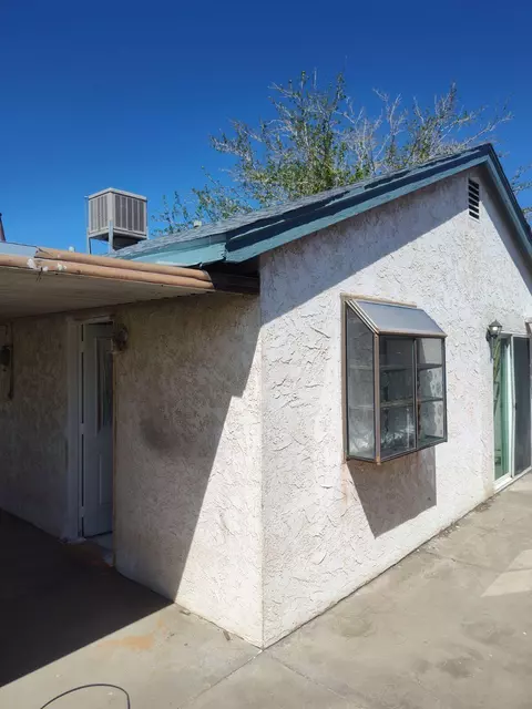 38621 33rd St E St E, Palmdale, CA 93550 photo 3