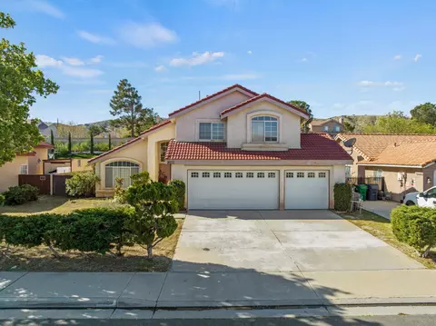 1822 Bradcliff Way, Palmdale, CA 93551