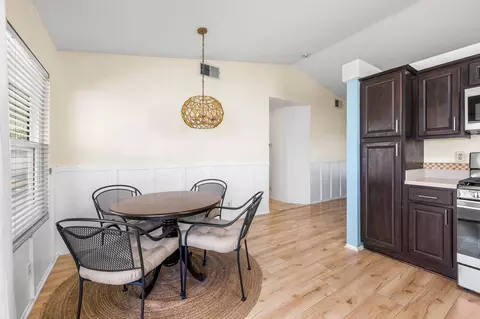 Kitchen - 44222 Hampton St, Lancaster, CA 93536 photo 1 of 3