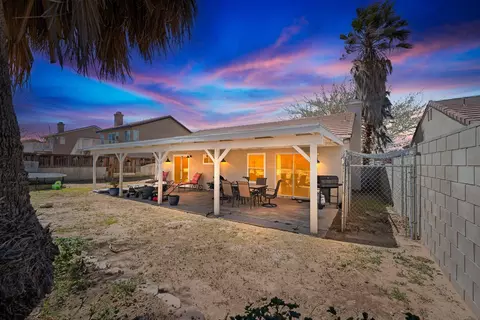 Exterior - 44222 Hampton St, Lancaster, CA 93536 photo 2 of 16
