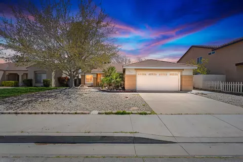44222 Hampton St, Lancaster, CA 93536
