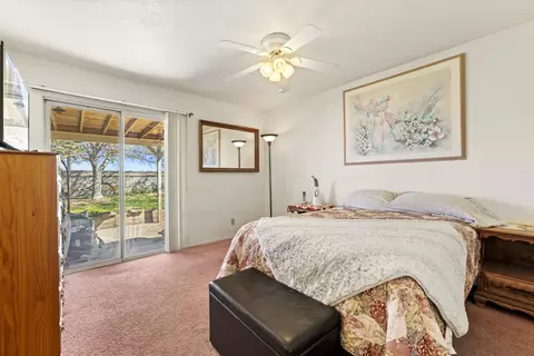 Bedroom - 6121 Golding Dr, Lancaster, CA 93536 photo 1 of 4