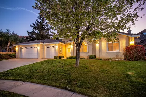 41545 Bristlecone Dr, Palmdale, CA 93551