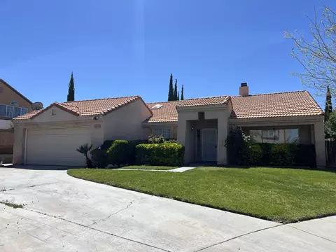 5068 Adobe Dr, Palmdale, CA 93552