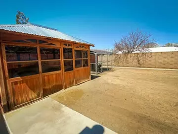 Exterior - 97 White Oak Dr, Tehachapi, CA 93561 photo 7 of 8