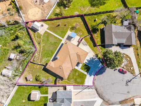View/Area - 21766 Fox Ct, Tehachapi, CA 93561 photo 3 of 7