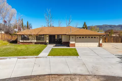 Exterior - 21766 Fox Ct, Tehachapi, CA 93561 photo 2 of 12