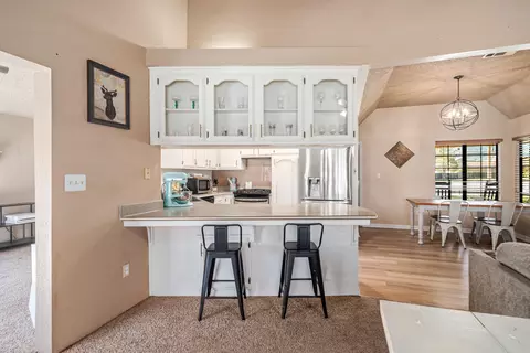 Kitchen - 21766 Fox Ct, Tehachapi, CA 93561 photo 1 of 4