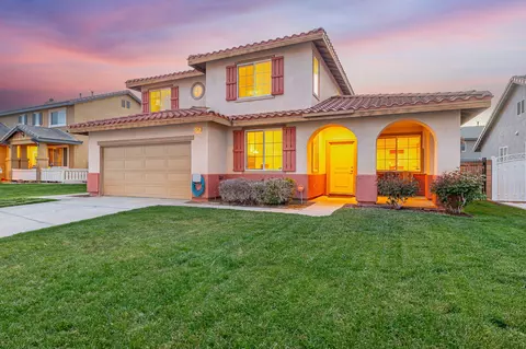 43863 63rd St W, Lancaster, CA 93536