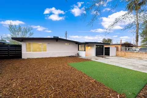 1045 Avenue J12 W, Lancaster, CA 93534