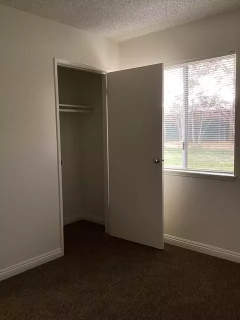 Bedroom - 44253 Benald St, Lancaster, CA 93535 photo 2 of 4