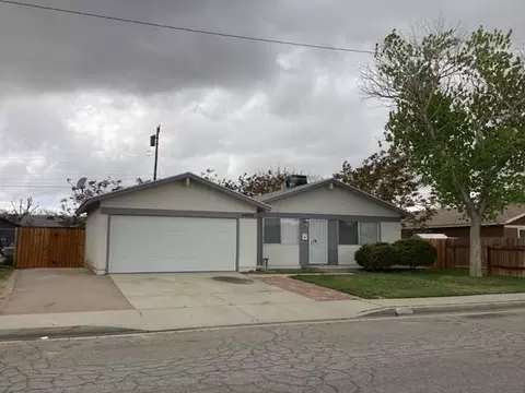 44253 Benald St, Lancaster, CA 93535