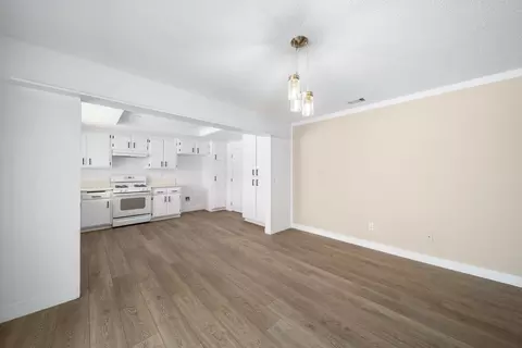 Kitchen - 40243 178th St E, Lake Los Angeles, CA 93591 photo 4 of 4