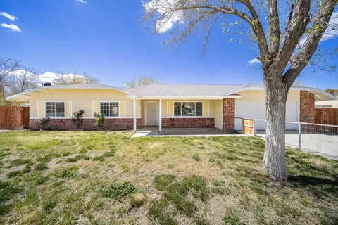 40243 178th St E, Lake Los Angeles, CA 93591