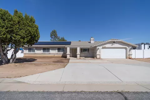 6861 11th Ave, Hesperia, CA 92345