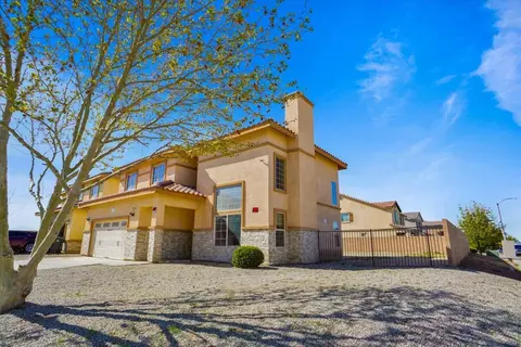 2141 Nugent St E, Lancaster, CA 93535