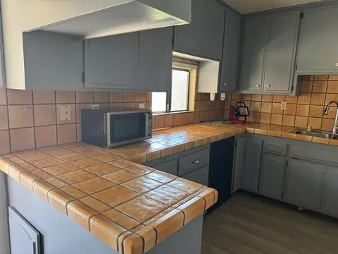 Kitchen - 44344 23rd St W, Lancaster, CA 93536 photo 2 of 2