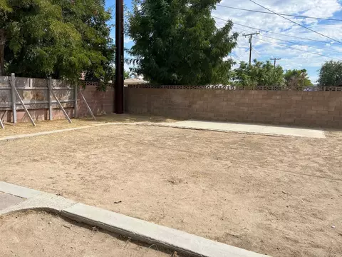 Exterior - 44344 23rd St W, Lancaster, CA 93536 photo 5 of 8