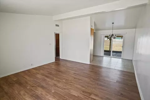 1011 Valiant St, Lancaster, CA 93534 photo 4