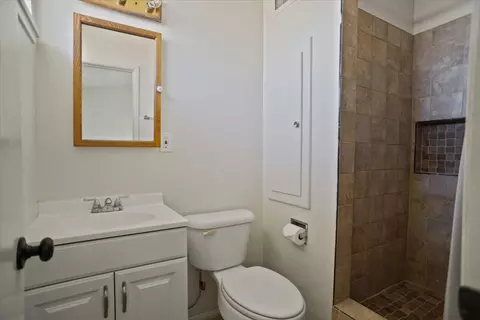 1011 Valiant St, Lancaster, CA 93534 photo 7