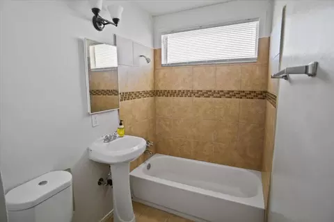 1011 Valiant St, Lancaster, CA 93534 photo 10