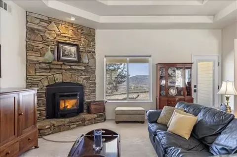 27200 Barkes Way, Tehachapi, CA 93561 photo 8
