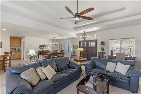 27200 Barkes Way, Tehachapi, CA 93561 photo 9