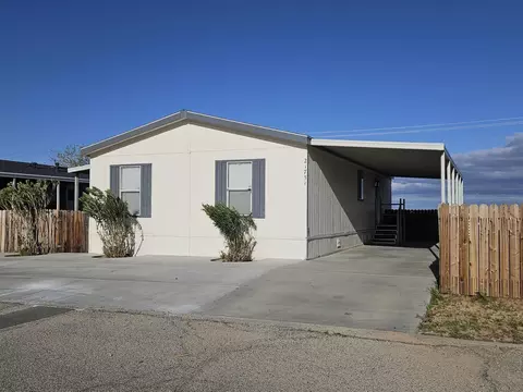 21751 Mesquite St, California City, CA 93505