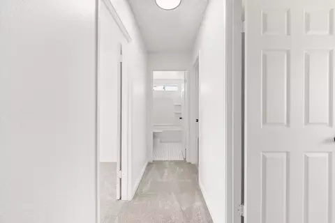 Entry Way - 20220 Sears Dr, Tehachapi, CA 93561 photo 1 of 1