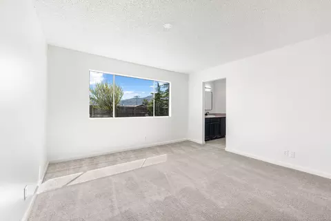 Living - 20220 Sears Dr, Tehachapi, CA 93561 photo 2 of 2