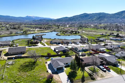 View/Area - 20220 Sears Dr, Tehachapi, CA 93561 photo 1 of 4