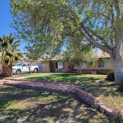 8152 Evergreen Ave, California City, CA 93505