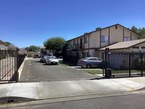 4128 L W, Quartz Hill, CA 93536