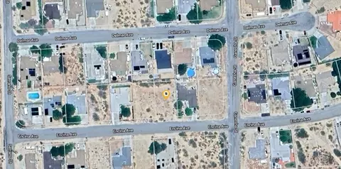2833 Encina Ave, Mojave, CA 93501 photo 3