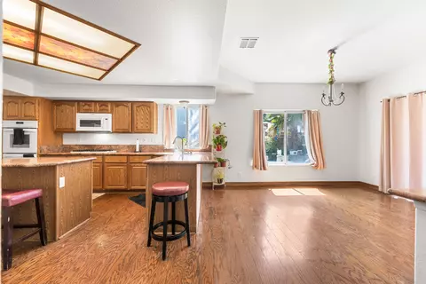 Kitchen - 41907 Cabo Ct, Palmdale, CA 93551 photo 1 of 4