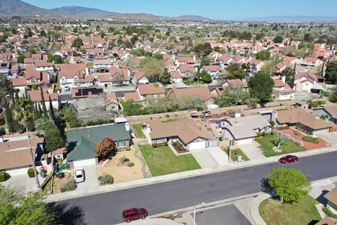 View/Area - 37525 17th St E, Palmdale, CA 93550 photo 2 of 6