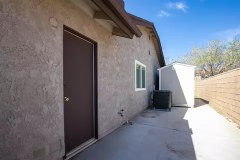 Exterior - 37525 17th St E, Palmdale, CA 93550 photo 7 of 7