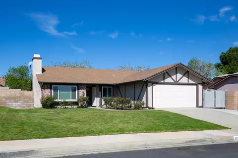 37525 17th St E, Palmdale, CA 93550