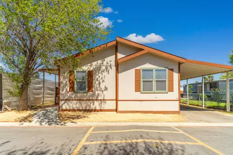 1301 Avenue I E #SPC 321, Lancaster, CA 93535